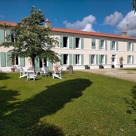 Hotel Les Grands Vents Chervettes Exterior foto